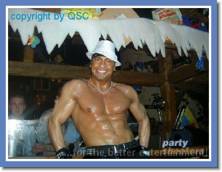 men stripper strip show_0000023.jpg